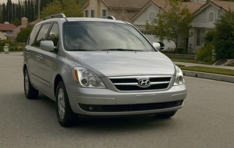  Hyundai Entourage 2006 года  (фото 23 из 46)